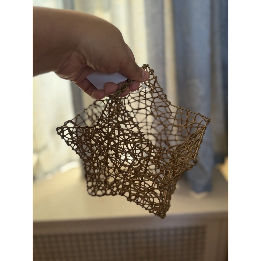Star shaped rattan wire basket rustic decorative woven organizer 7.5 inch